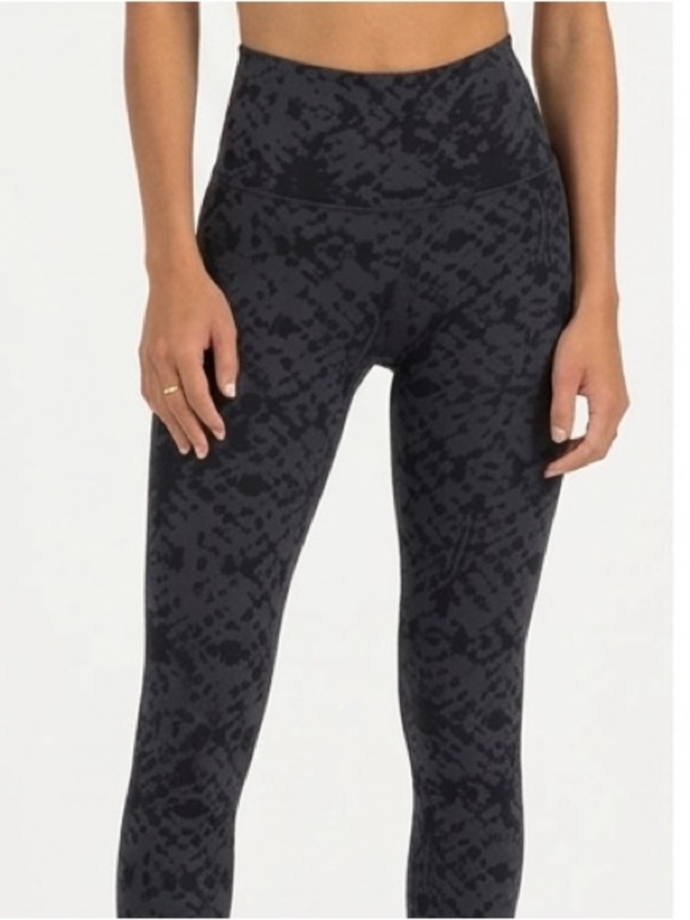 Vuori Studio Printed Legging, Charcoal Shibori - Picture 5 of 16